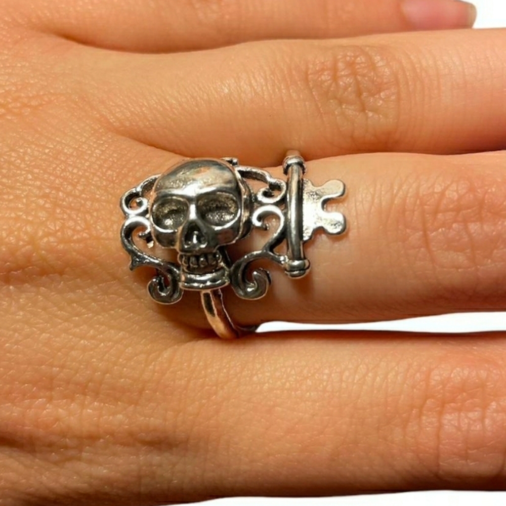 Silver Skull Ring Gothic, Punk, Bikercore, Unisex